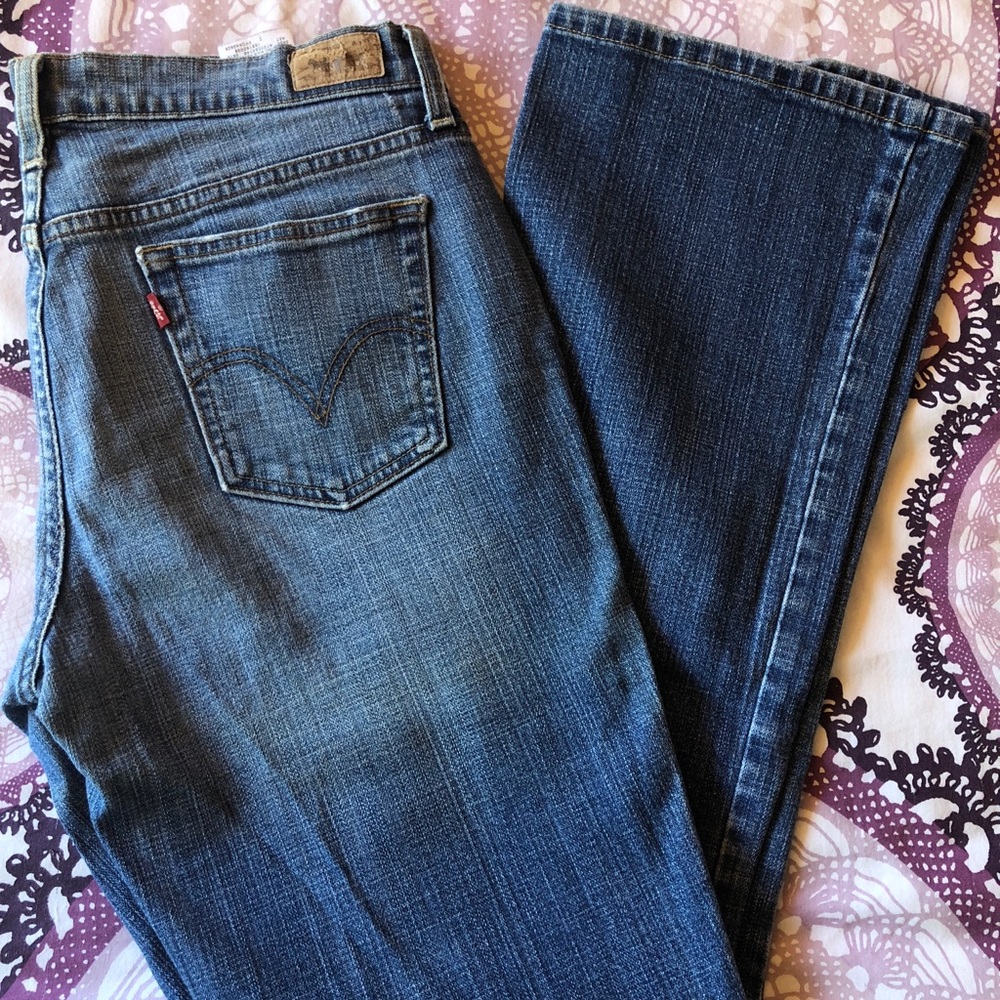 Levi’s Bootcut 515 Jeans
